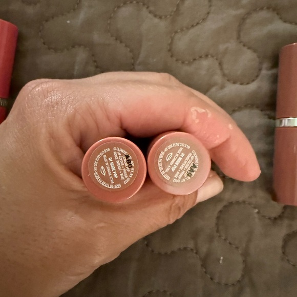 Clinique - Picture 4 of 6